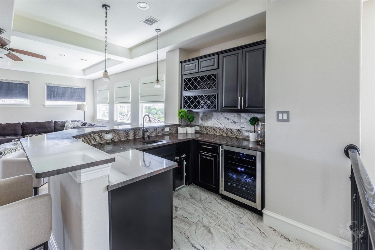 Interior, Kitchen, Marble, Pendant Lights, Recessed Lighting