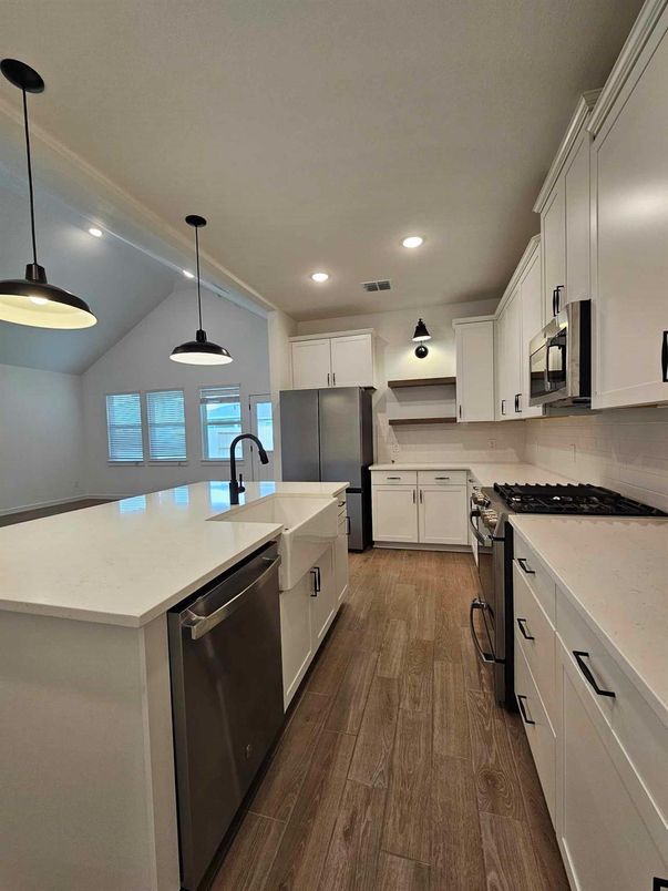 Interior, Washer, Wood Texture Flooring