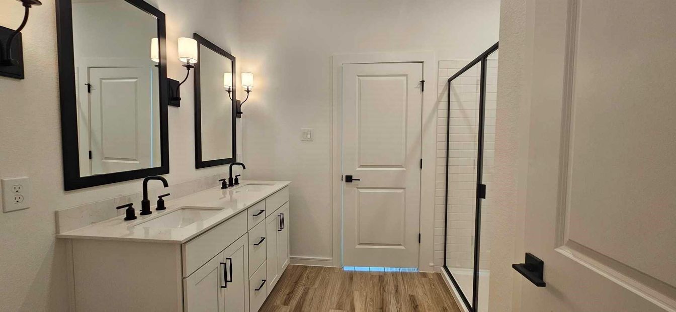 Bathroom, Dual Sink Vanities, Interior, Wood Texture Flooring