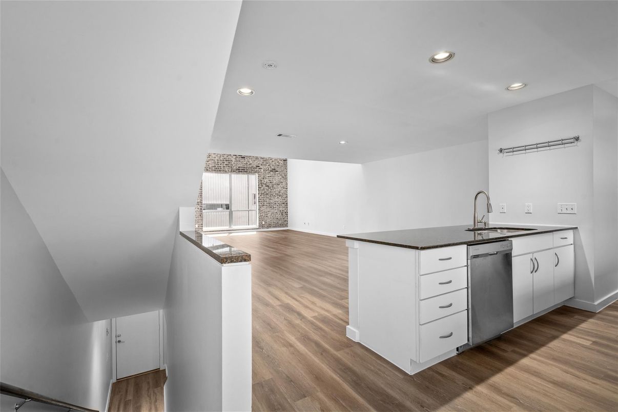 Interior, Kitchen, Recessed Lighting, Wood Texture Flooring