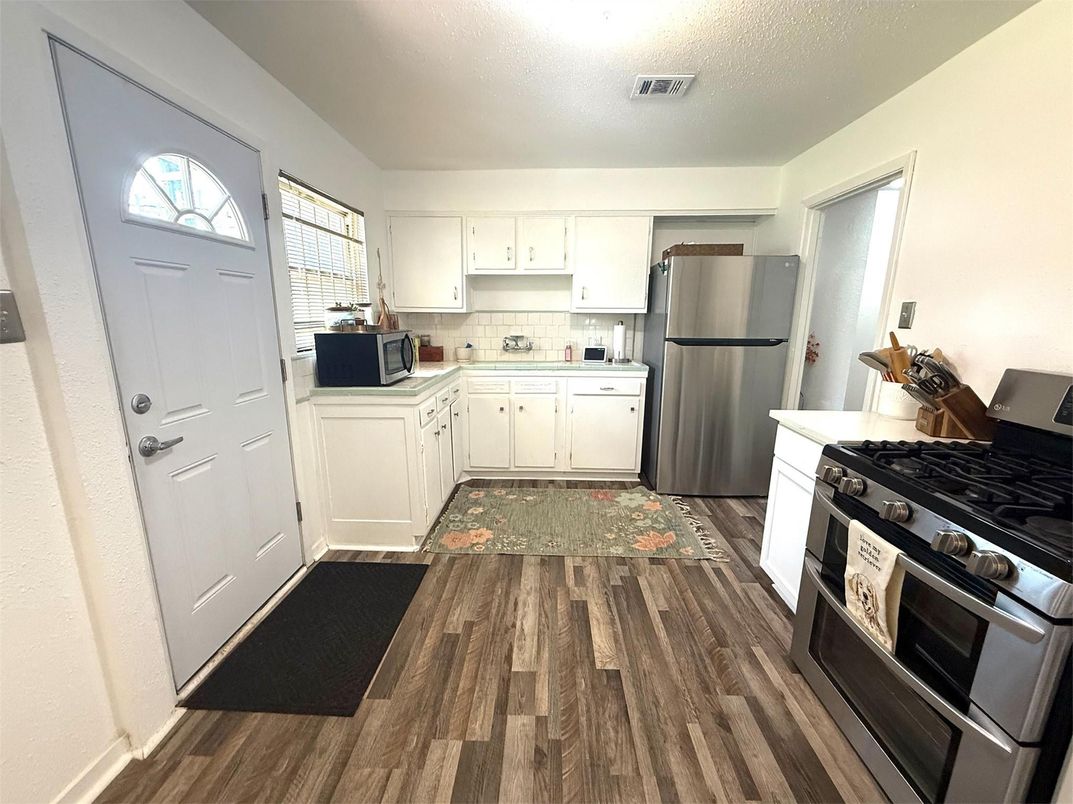 Interior, Kitchen, Stainless Steel Appliances, Wood Texture Flooring