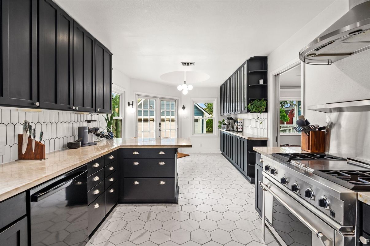 Interior, Kitchen, Pendant Lights, Stainless Steel Appliances