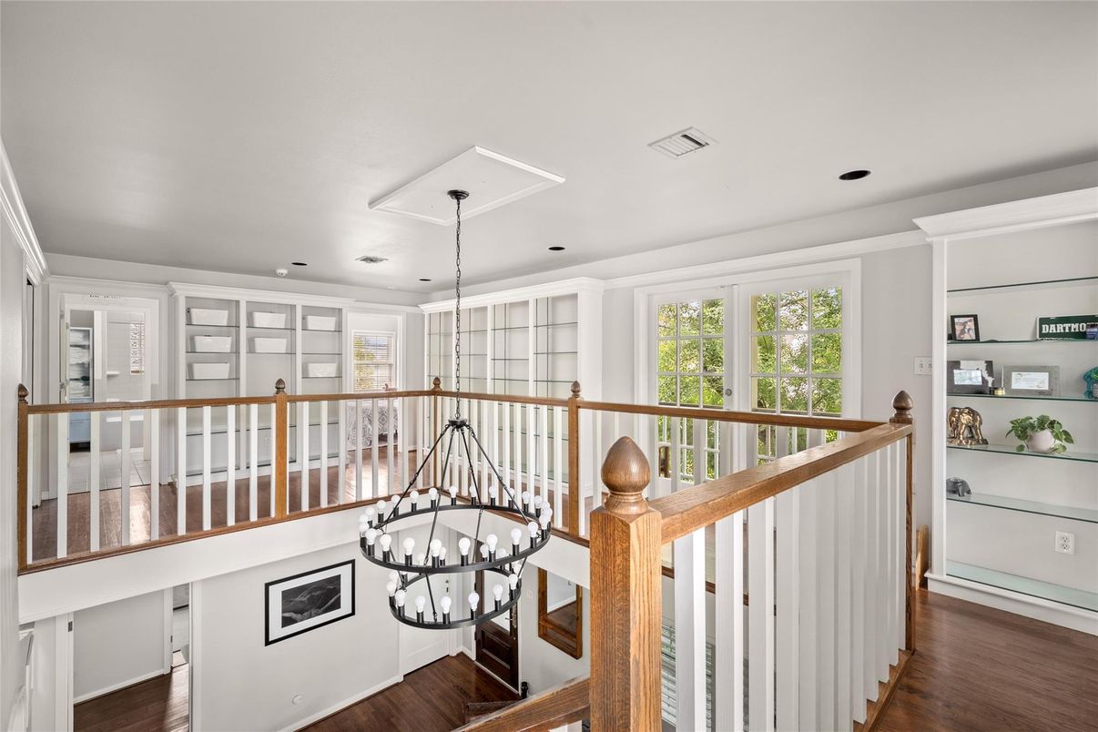 Chandelier, Interior, Recessed Lighting, Wood Texture Flooring