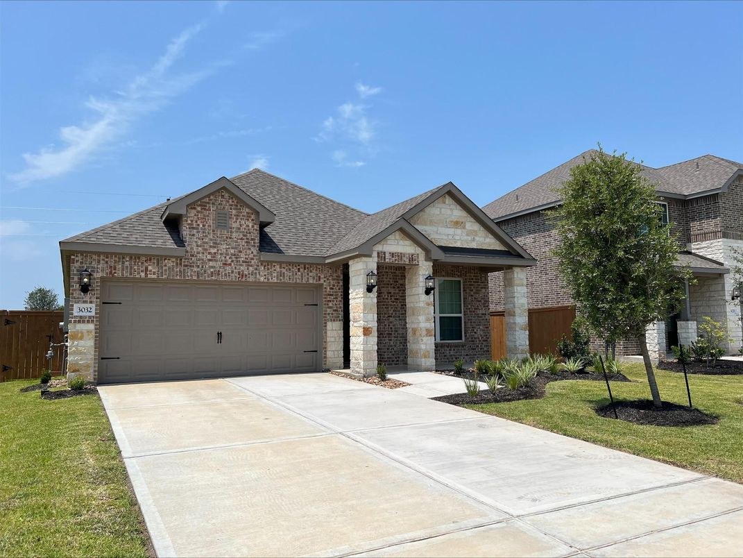 Attached, Exterior, Facade, Brick Facade, Brick Traditional