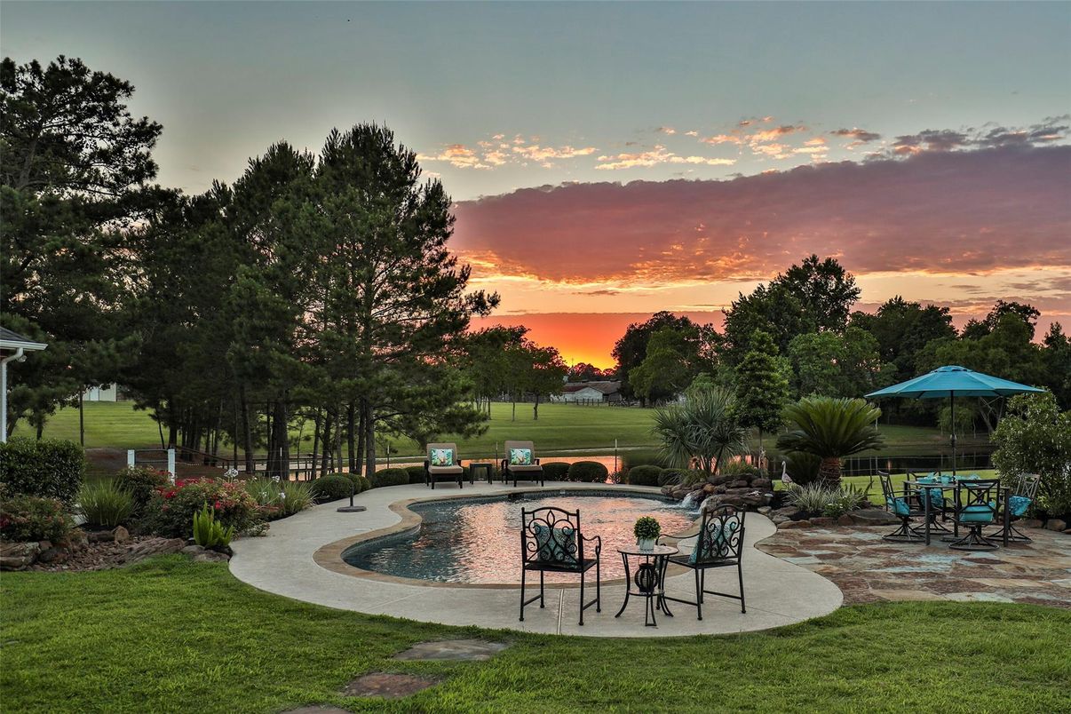 Backyard, Exterior, Pool