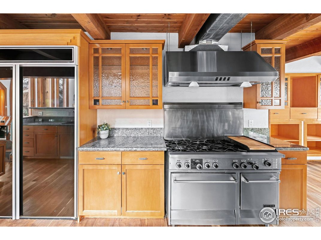 Interior, Kitchen, Stainless Steel Appliances, Wooden Beams, Wooden Ceilings, Wood Texture Flooring