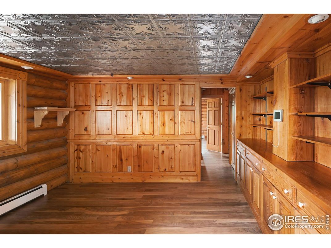 Empty room, Interior, Wood Texture Flooring, Wooden Walls