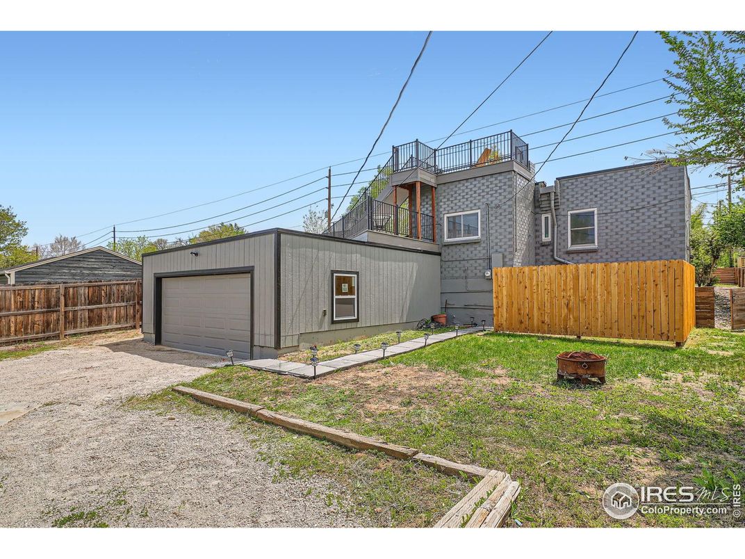 Backyard, Detached Garage, Exterior