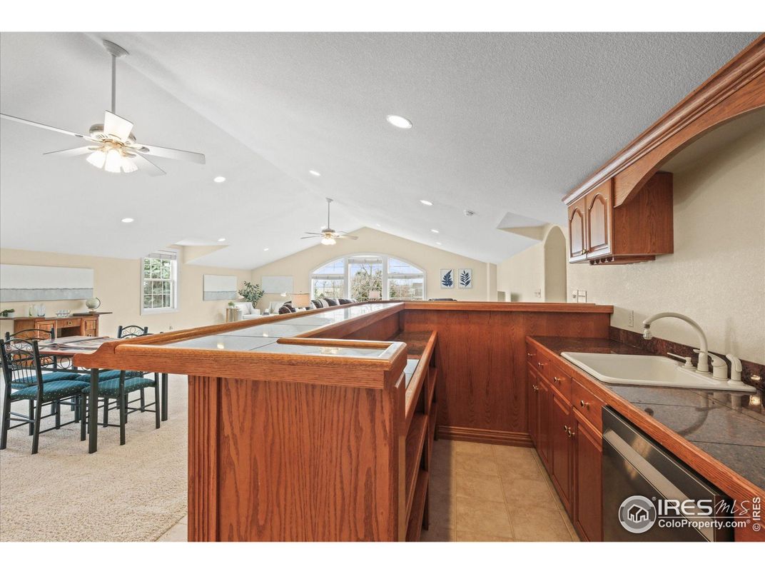 Dining room, Interior, Kitchen, Recessed Lighting