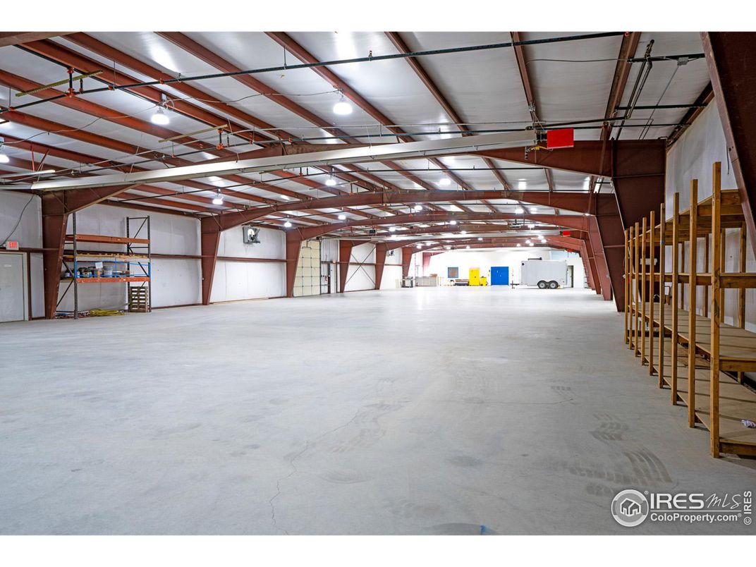 Garage, Interior