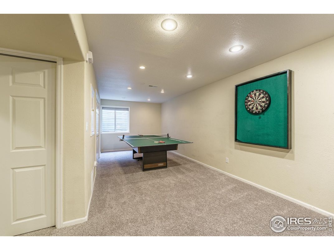 Billiard Table, Game Room, Interior, Recessed Lighting