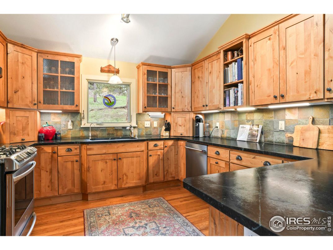 Interior, Kitchen, Pendant Lights, Wood Texture Flooring