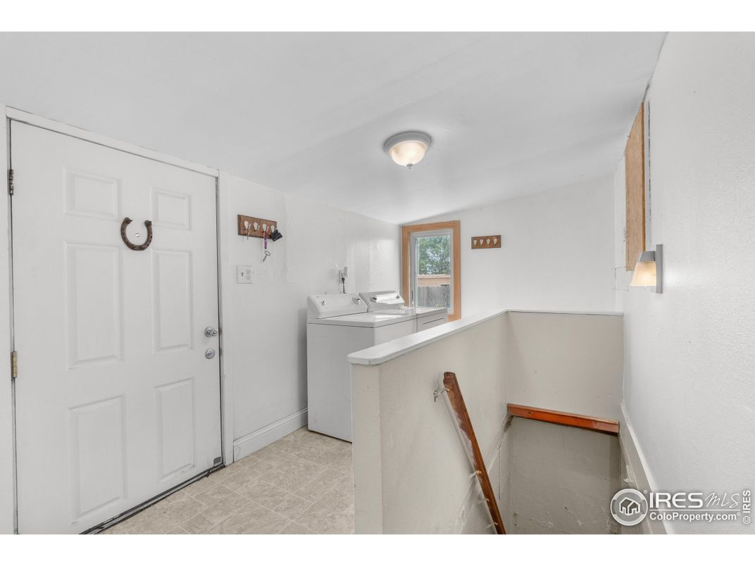 Interior, Washer