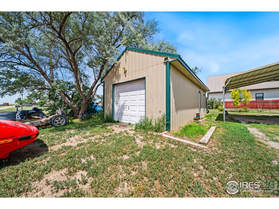 Backyard, Detached Garage, Exterior