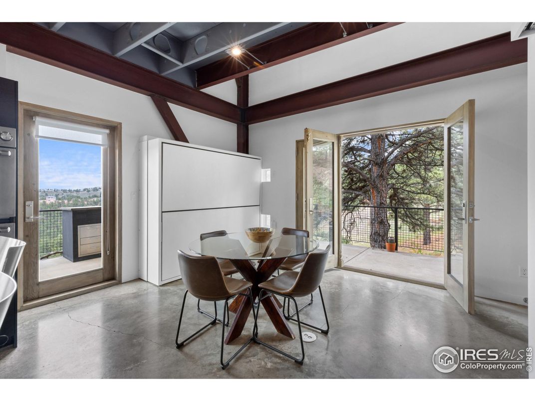 Dining room, Interior, Recessed Lighting