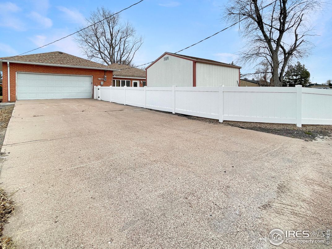 Detached Garage, Exterior
