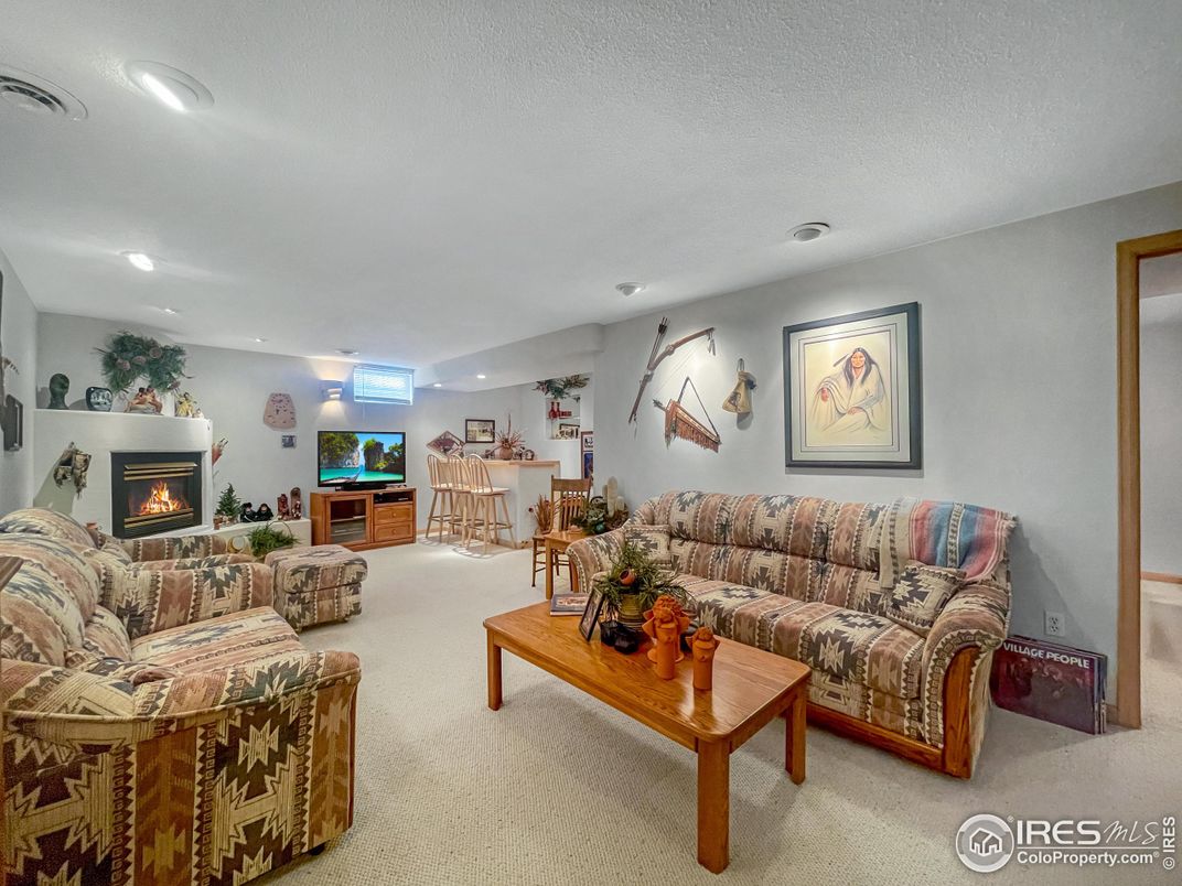 Fireplace, Interior, Living room, Recessed Lighting
