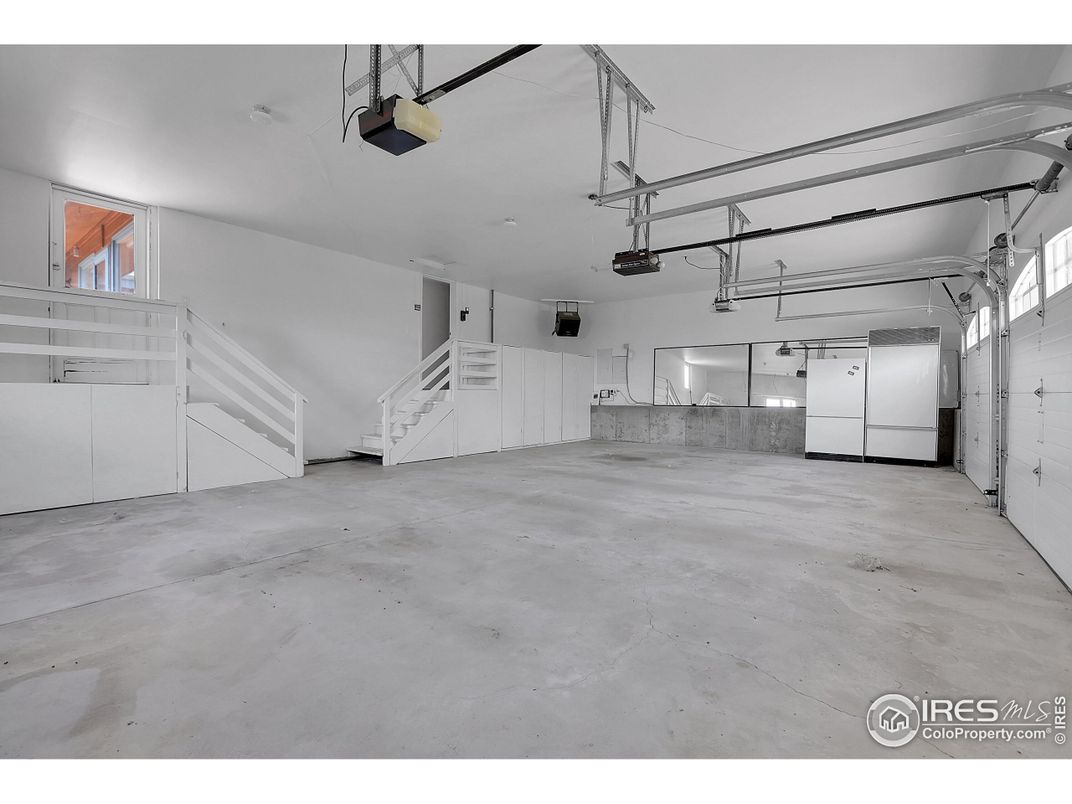 Garage, Interior
