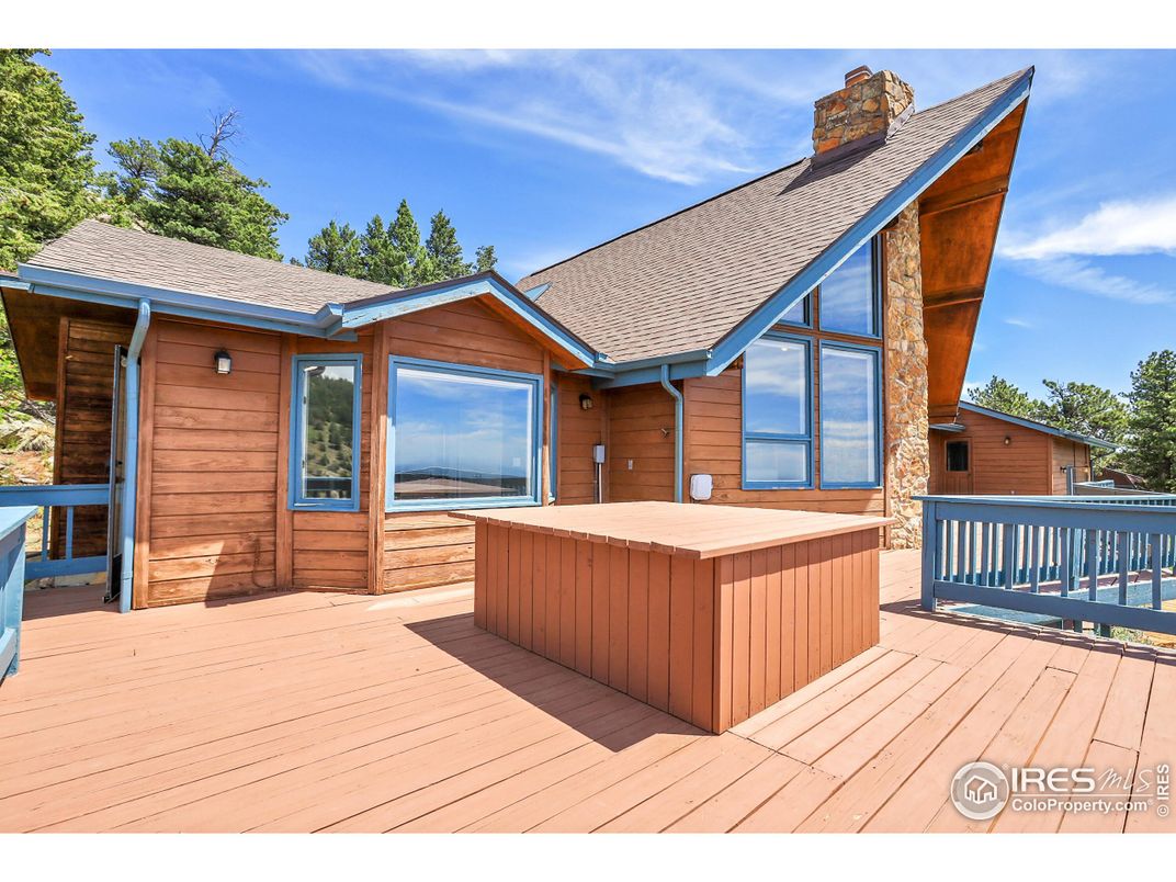 Exterior, Hot Tub