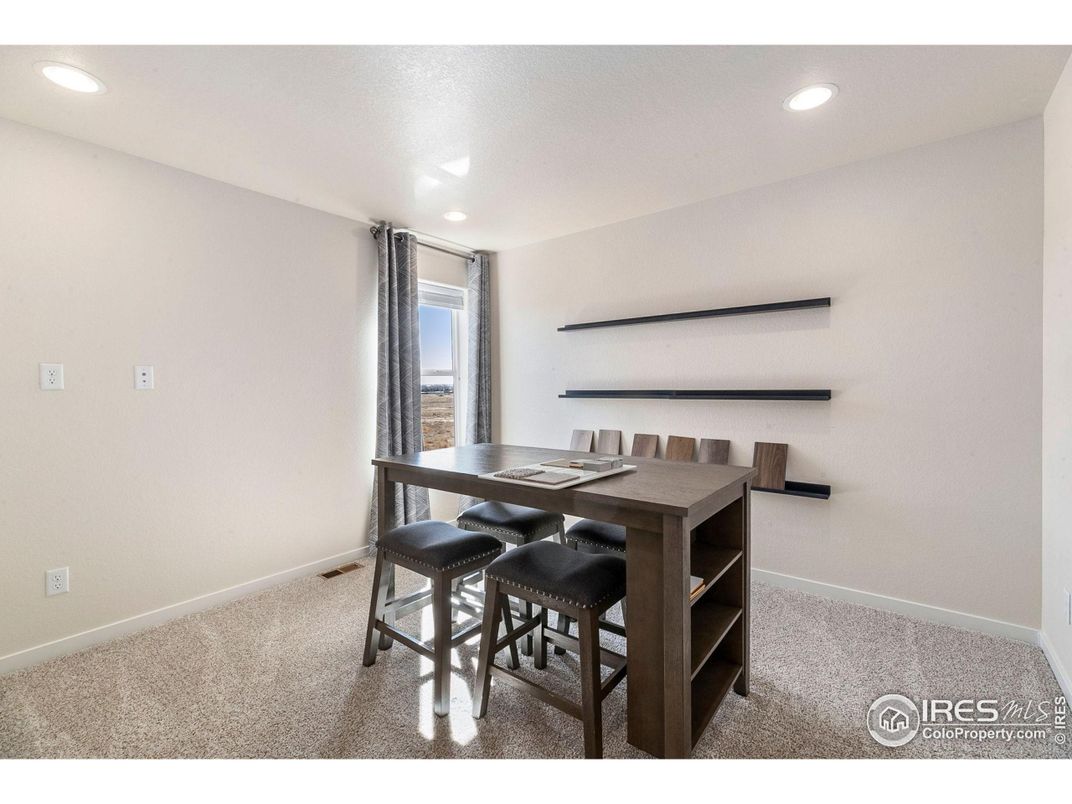 Dining room, Interior, Recessed Lighting
