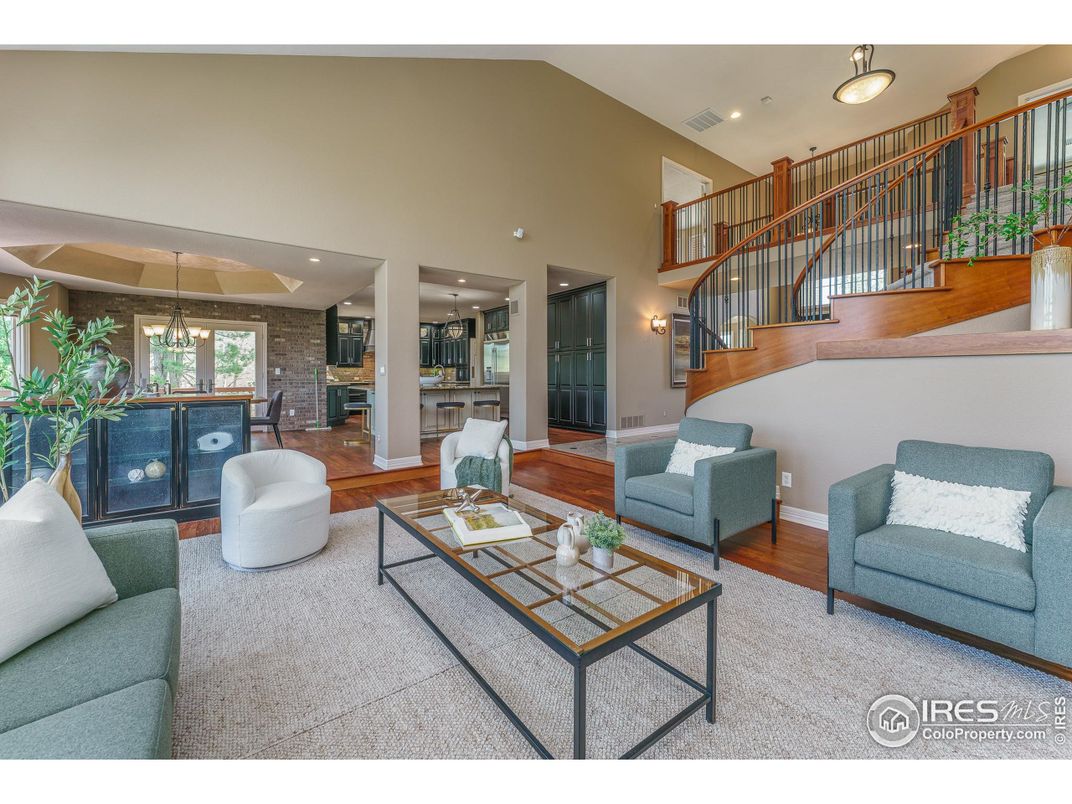 Interior, Living room, Pendant Lights, Recessed Lighting, Stone Walls, Wood Texture Flooring