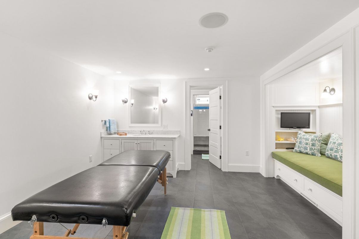 Interior, Recessed Lighting