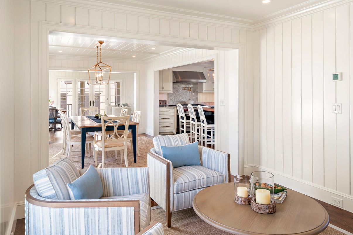 Dining room, Interior, Kitchen, Pendant Lights, Recessed Lighting, Wood Texture Flooring