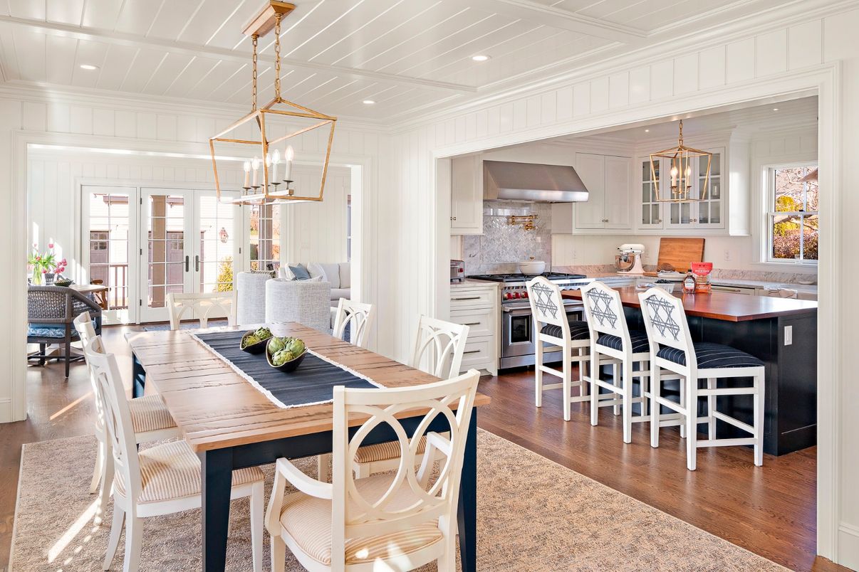 Dining room, Interior, Kitchen, Pendant Lights, Recessed Lighting, Wood Texture Flooring