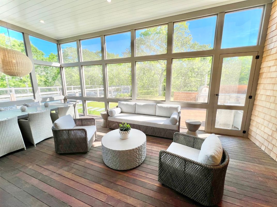 Interior, Living room, Recessed Lighting, Sun Room, Wood Texture Flooring