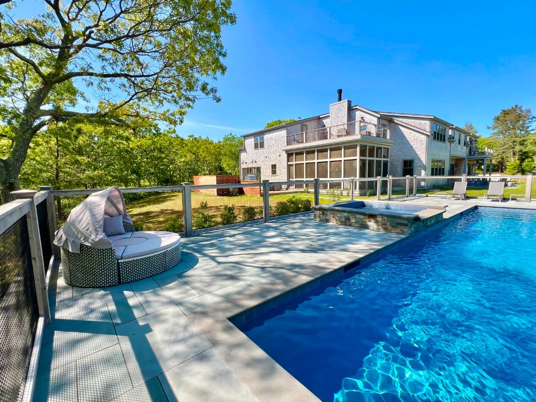 Exterior, Pool