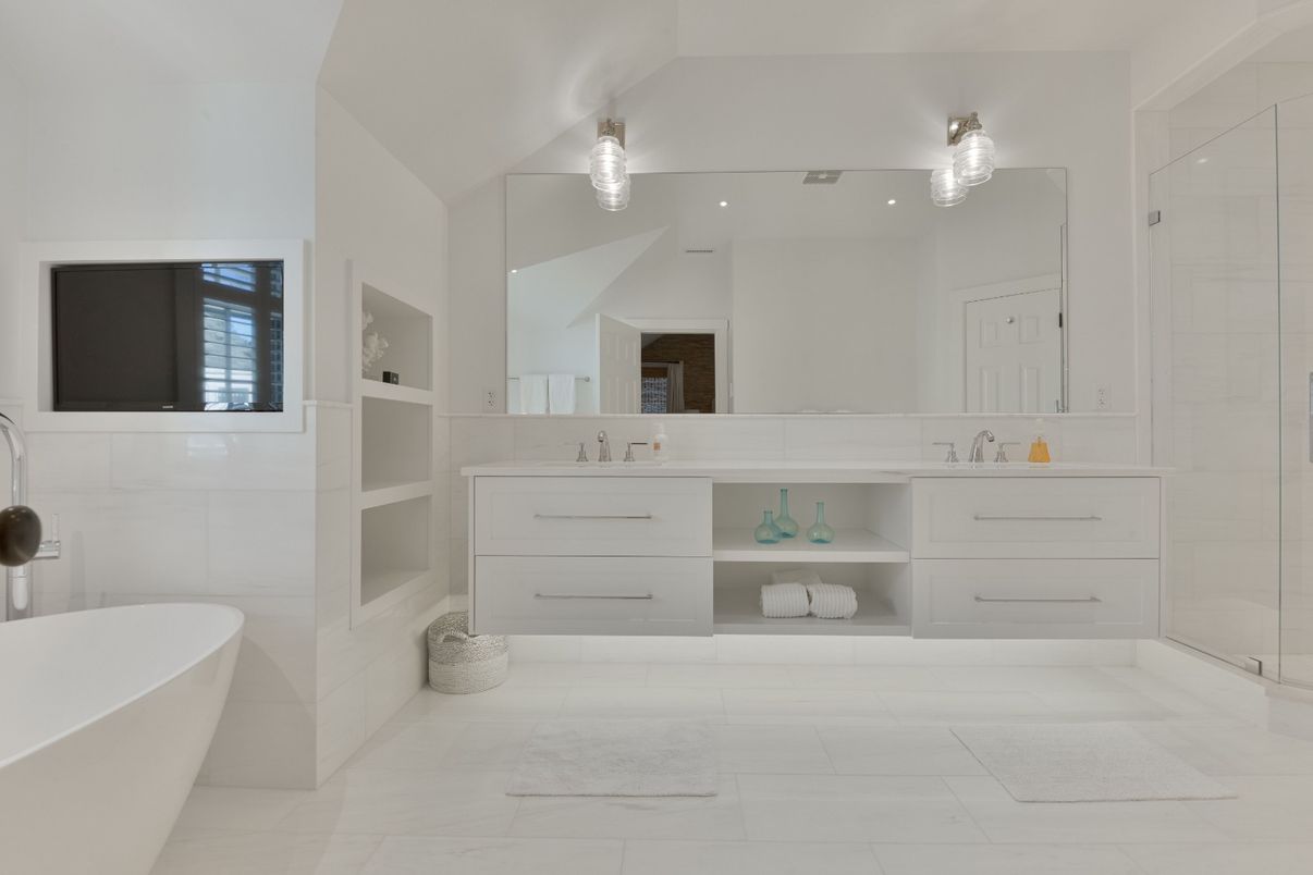 Bathroom, Dual Sink Vanities, Free Standing Baths, Glass Shower, Interior, Recessed Lighting