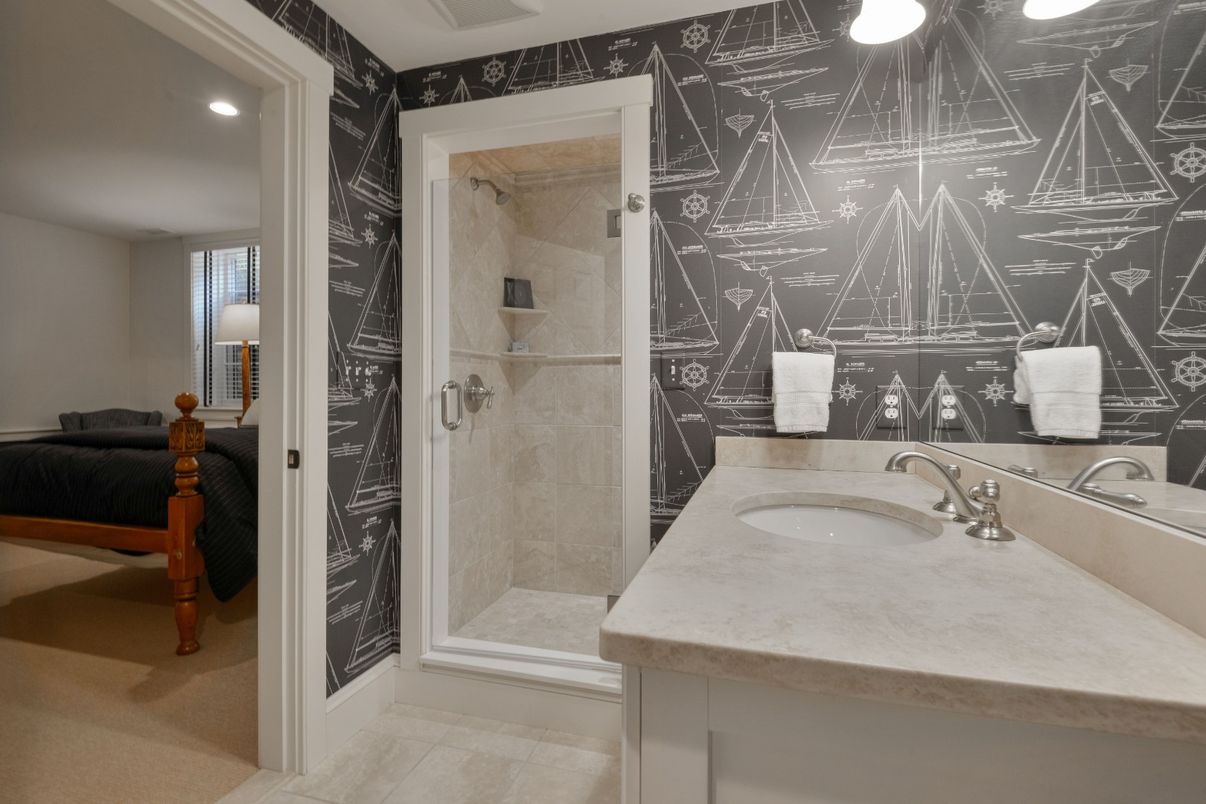 Bathroom, Interior, Recessed Lighting