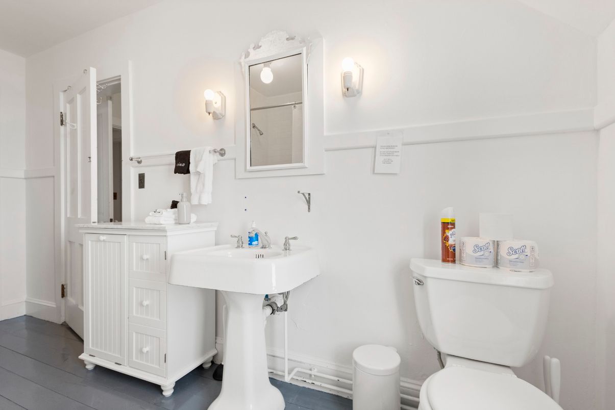 Bathroom, Interior