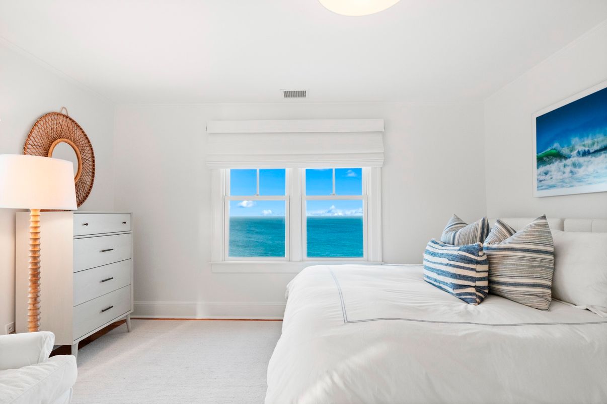Bedroom, Interior, Water