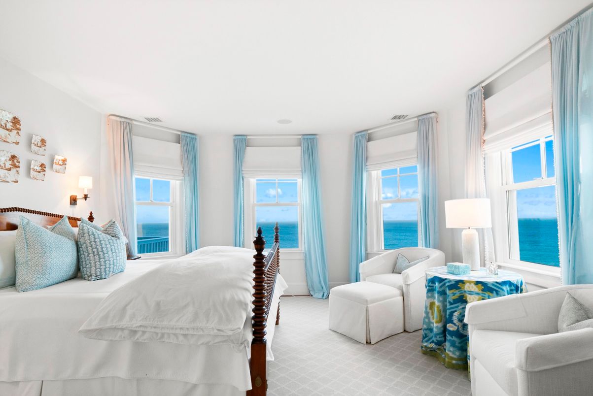 Bedroom, Interior, Water