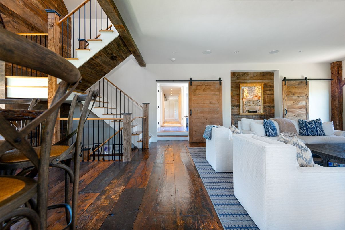 Interior, Living room, Recessed Lighting, Wood Texture Flooring, Wooden Walls
