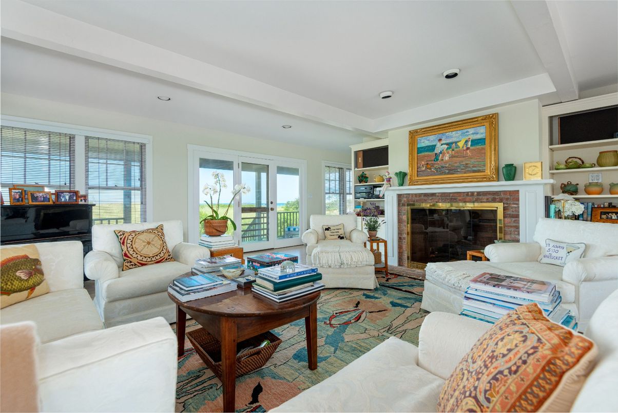 Fireplace, Interior, Living room, Recessed Lighting