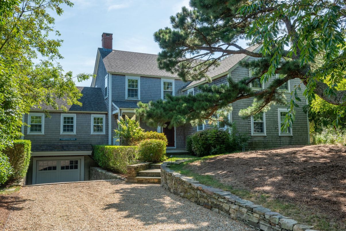 Attached, Exterior, Facade, Cape Cod
