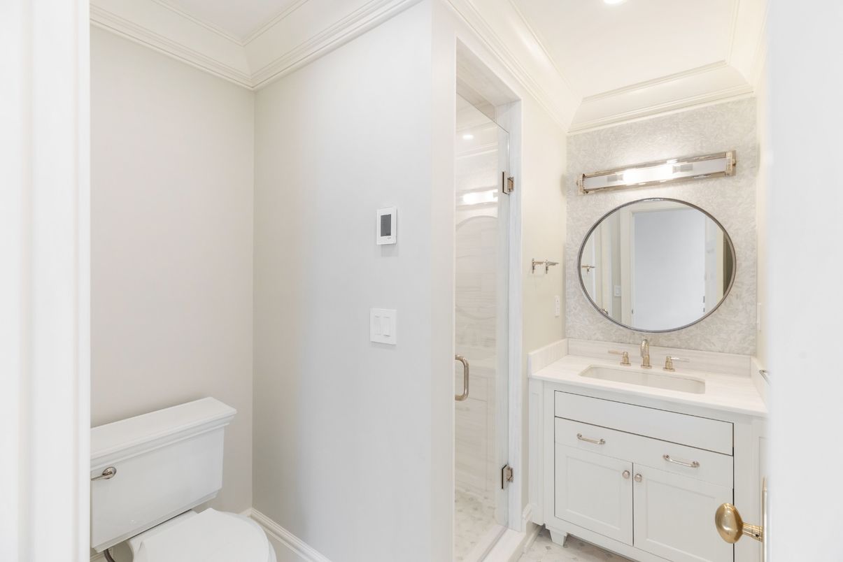 Bathroom, Interior, Recessed Lighting