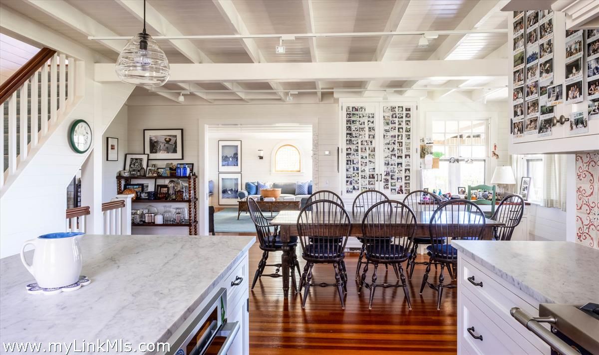 Dining room, Interior, Kitchen, Pendant Lights, Wood Texture Flooring