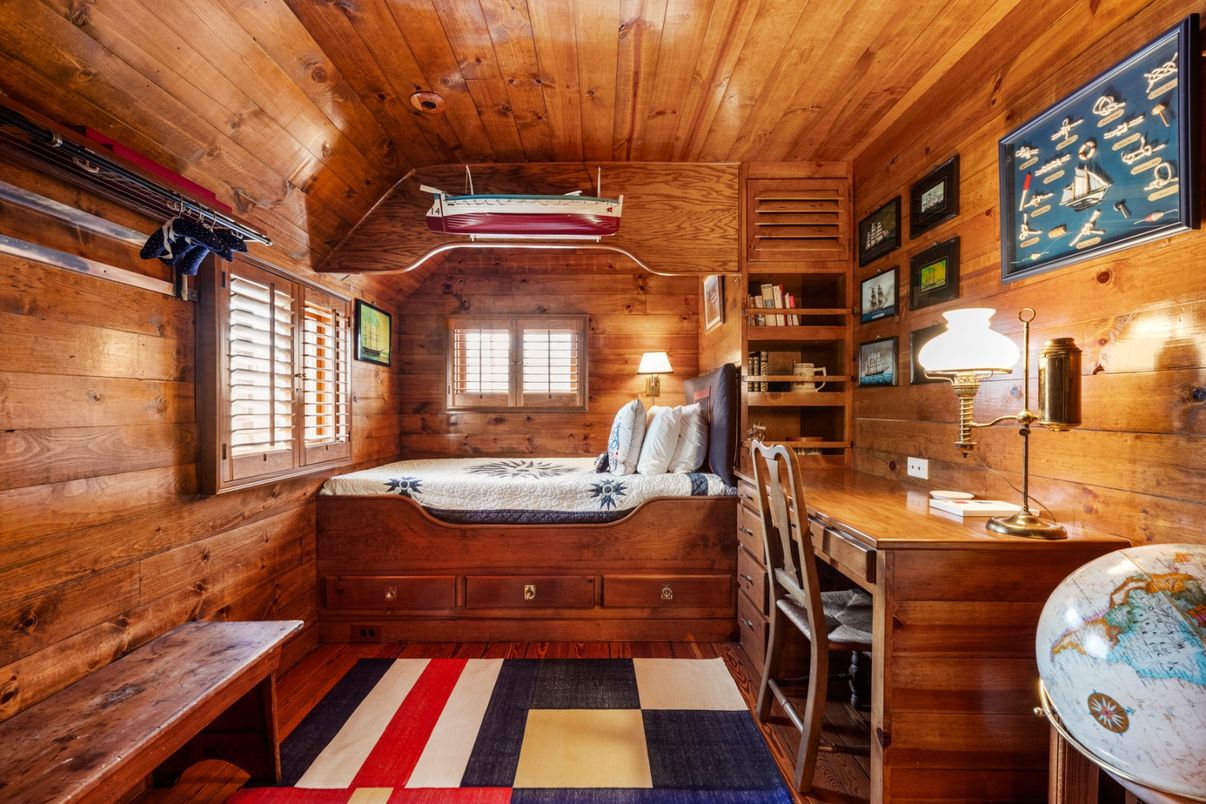 Bedroom, Home Office, Interior, Wooden Ceilings, Wooden Walls