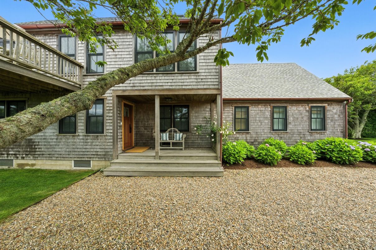 Exterior, Facade, Cape Cod