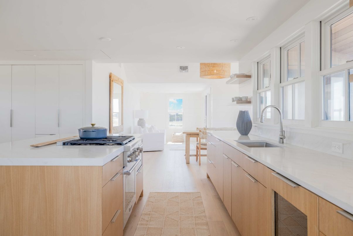 Chandelier, Dining room, Interior, Kitchen, Recessed Lighting, Wood Texture Flooring
