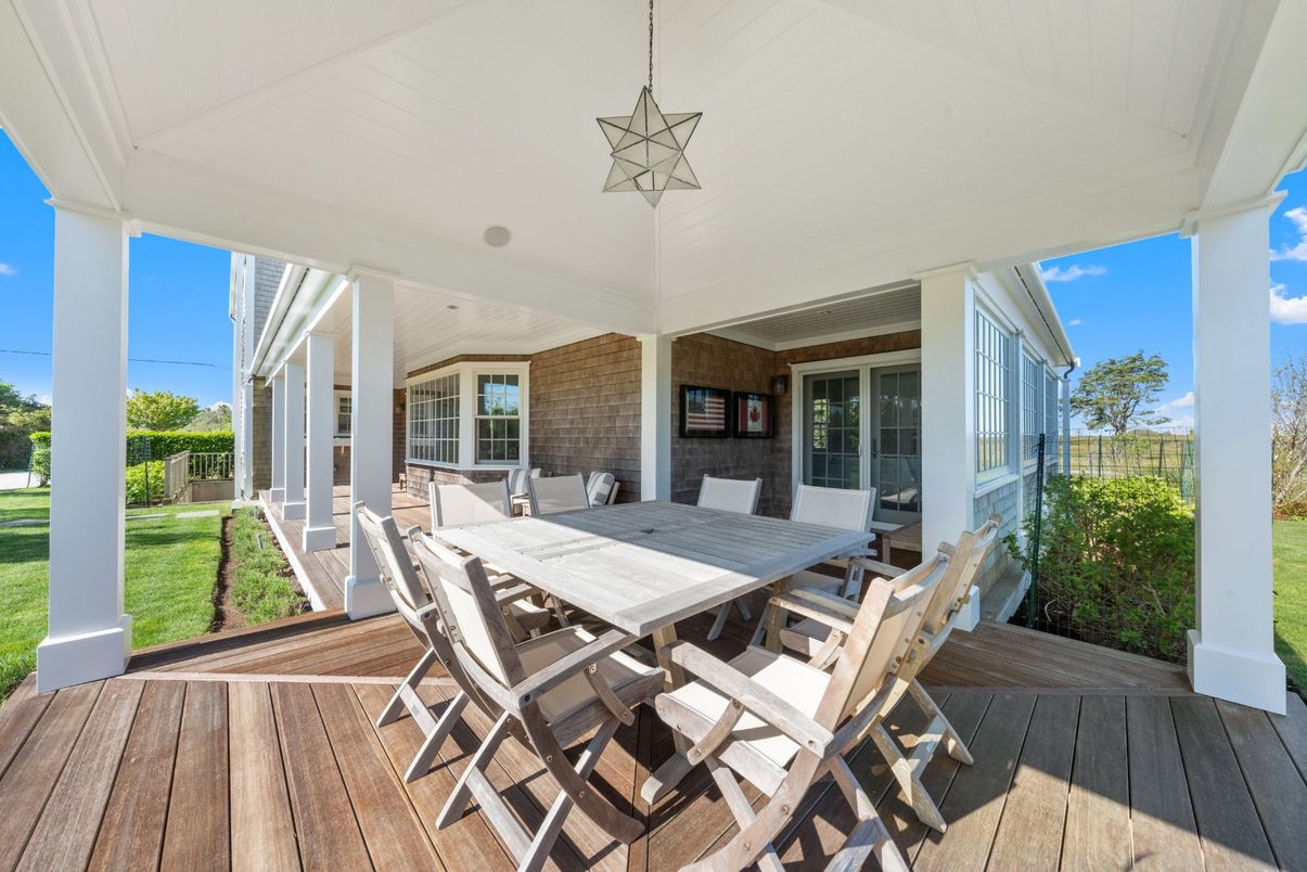 Exterior, Pendant Lights