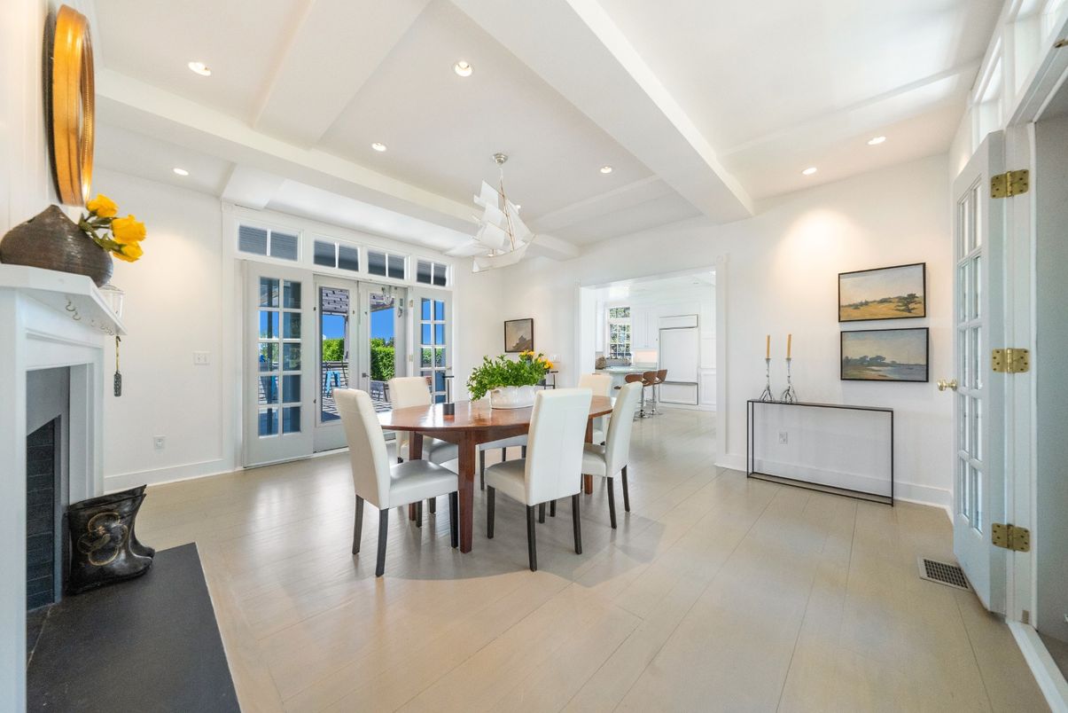 Dining room, Fireplace, Interior, Recessed Lighting