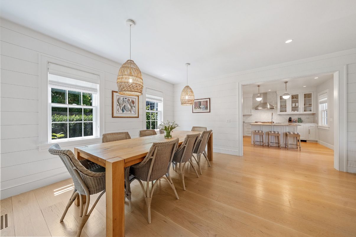 Dining room, Interior, Kitchen, Pendant Lights, Recessed Lighting, Wood Texture Flooring