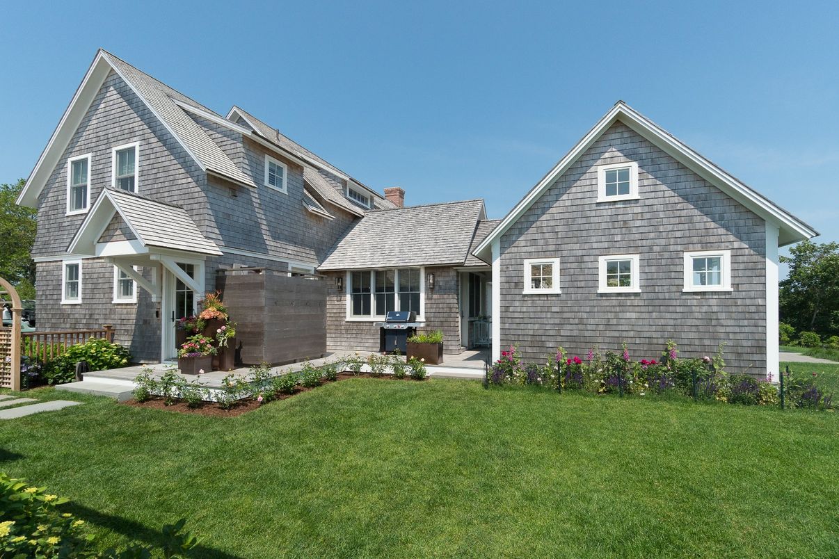 Exterior, Facade, Brick Traditional