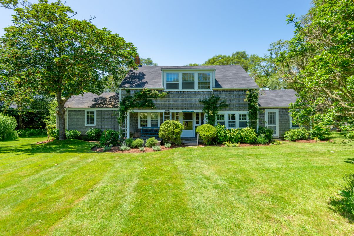 Exterior, Facade, Cape Cod