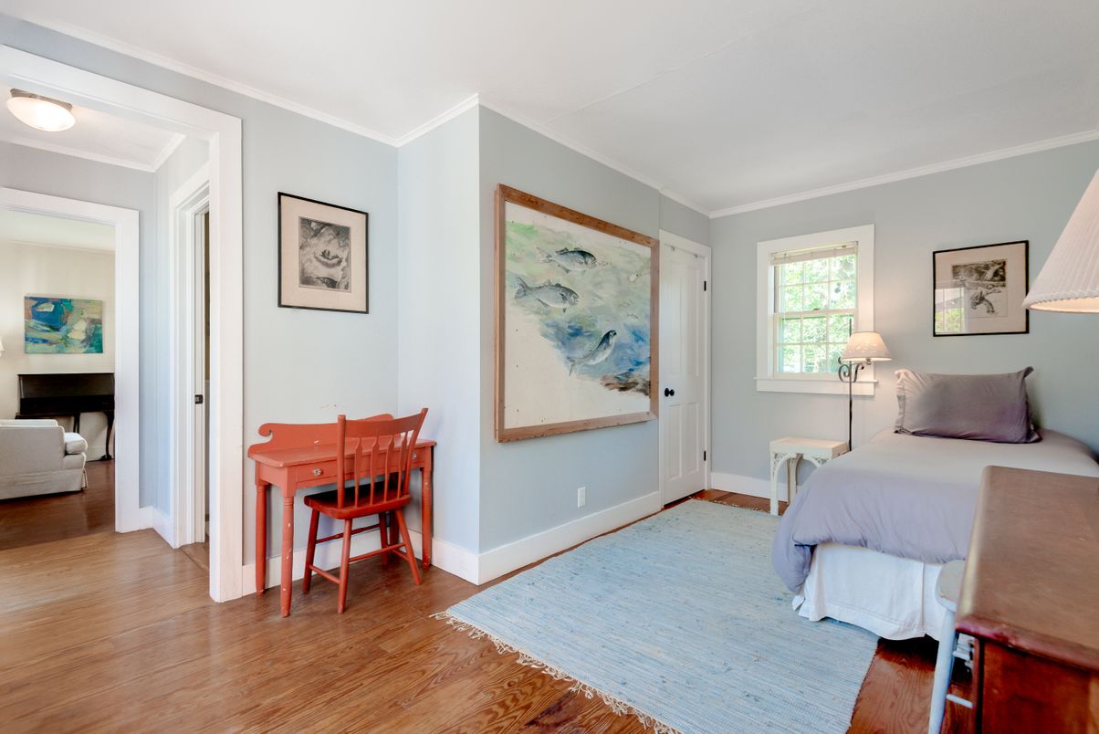 Bedroom, Dining room, Fireplace, Interior, Wood Texture Flooring
