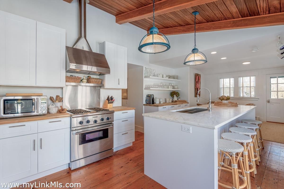 Interior, Kitchen, Pendant Lights, Recessed Lighting, Stainless Steel Appliances, Wooden Beams, Wooden Ceilings, Wood Texture Flooring